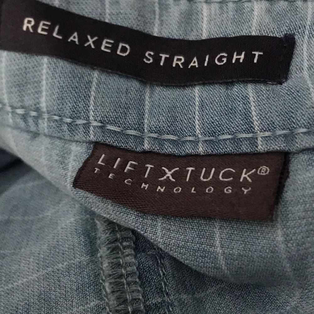 NWT NYDJ Relaxed Fit straight leg high rise jeans Sumstripes - Picture 8 of 12